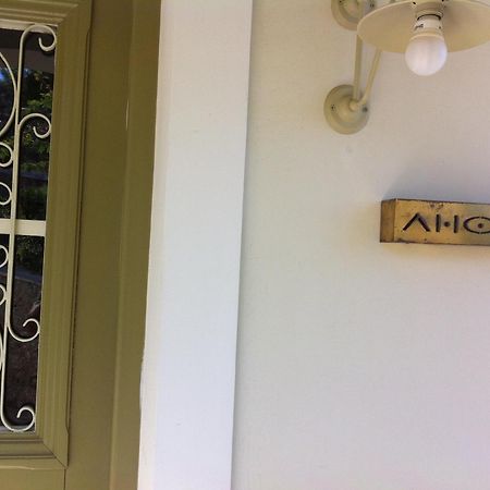 Xenon Estate Villa Szpécesz Szoba fotó